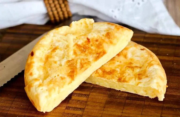 pão de queijo com tapioca na frigideira