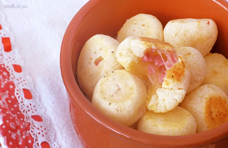receita de pão de queijo recheado